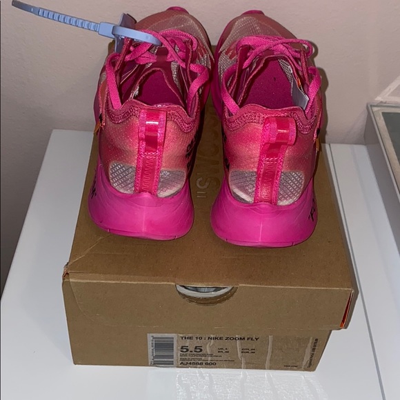 Off-White c/o Nike - Picture 4 of 8